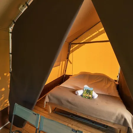 Huttopia Camping
